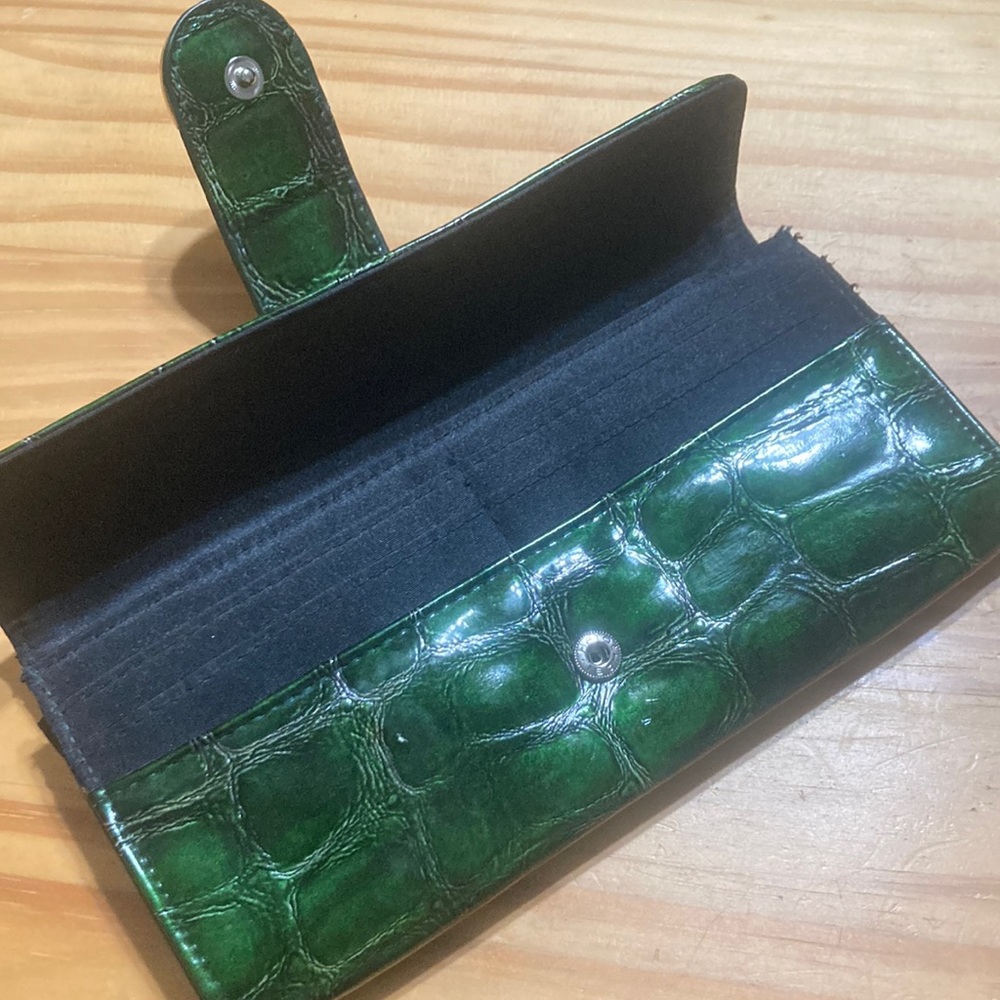 ❤️ Faux Croc Skin Wallet - Picture 3 of 6